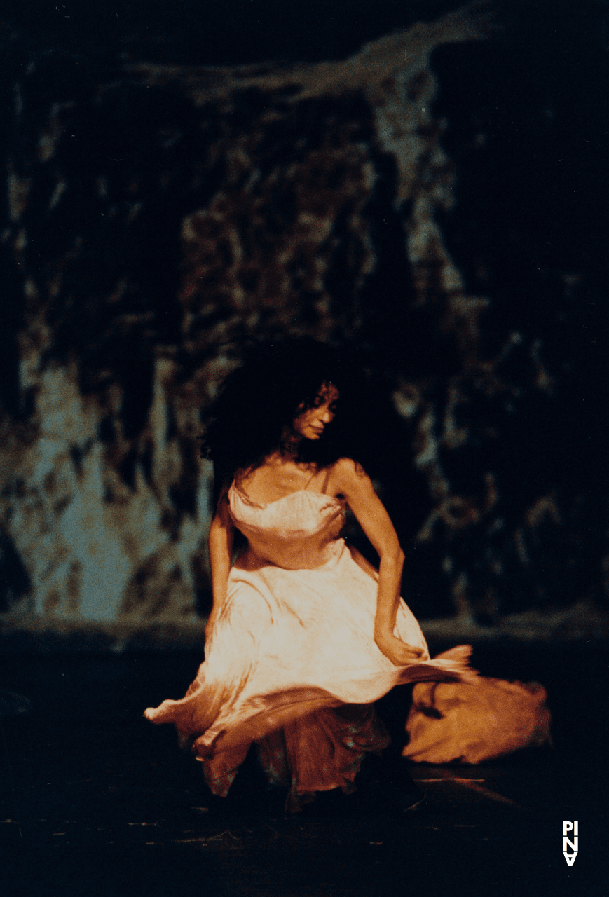 Aida Vainieri in „Danzón“ von Pina Bausch