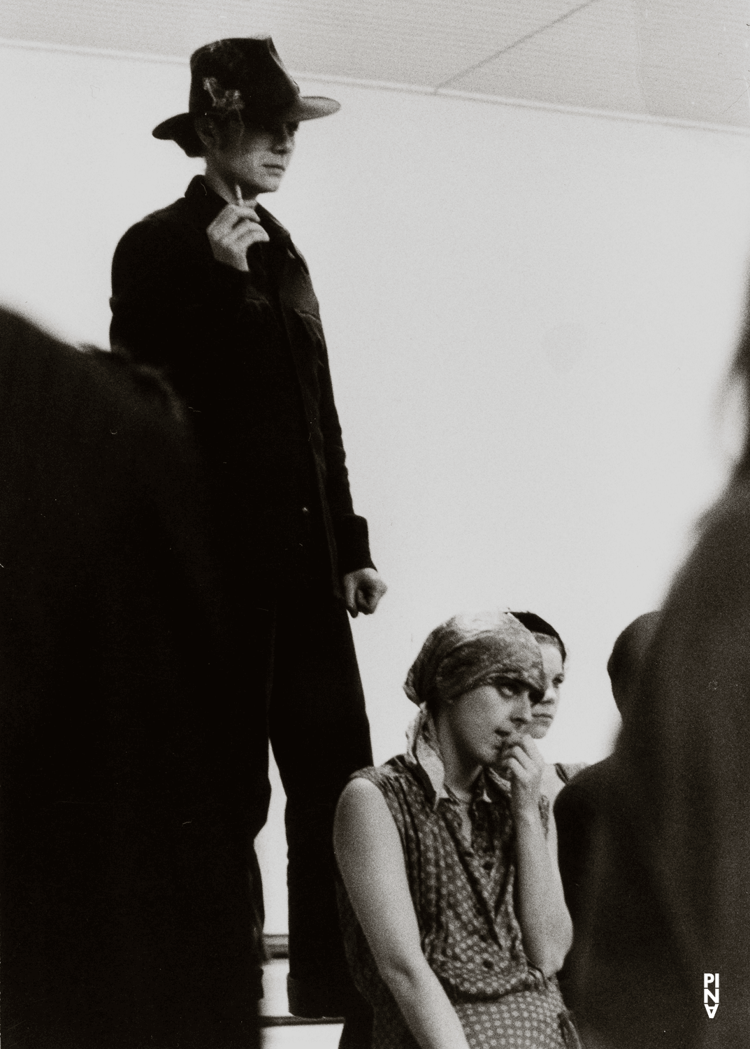 Malou Airaudo in „Ich bring dich um die Ecke…“ von Pina Bausch
