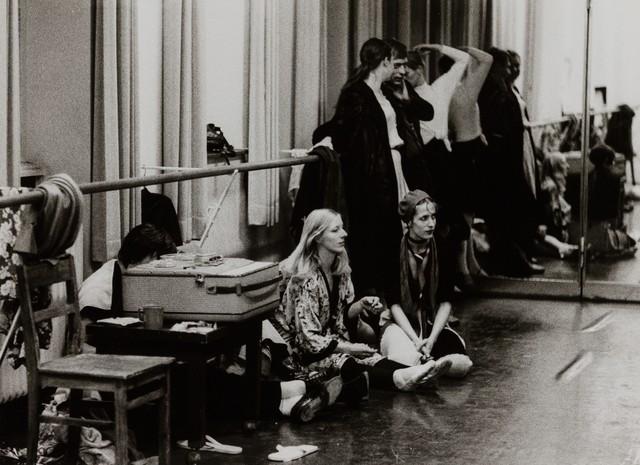 Stephanie Macoun, Barbara Passow-Diekamp and Josephine Ann Endicott in “I'll Do You In…” by Pina Bausch