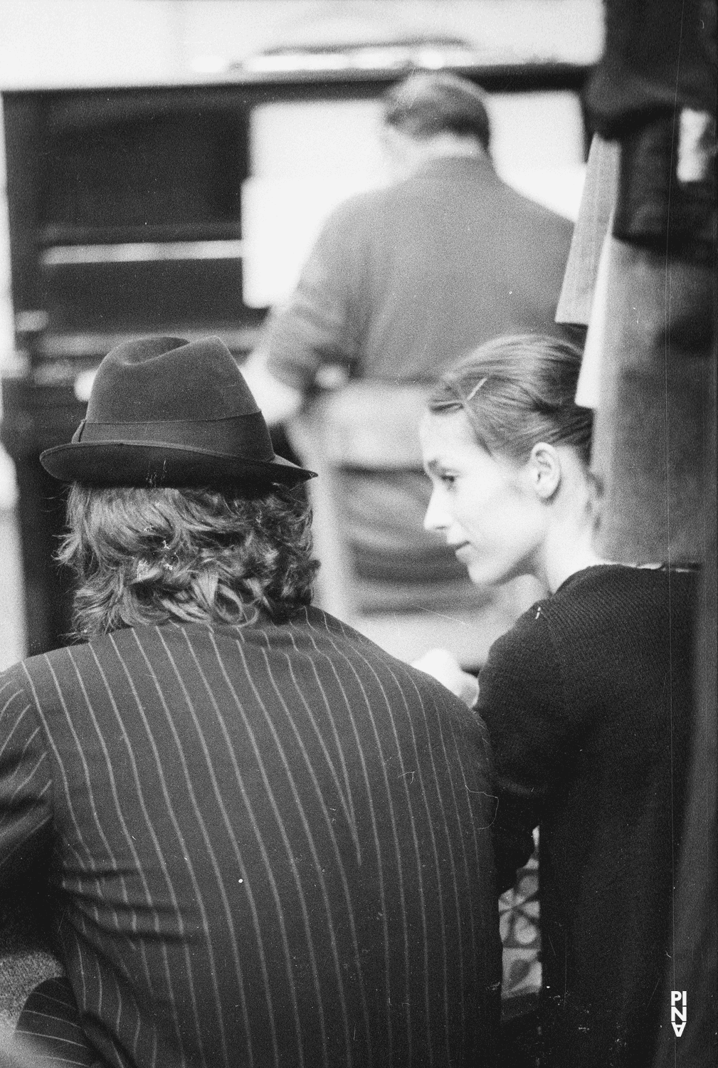 Barbara Passow-Diekamp dans « Ich bring dich um die Ecke… » de Pina Bausch