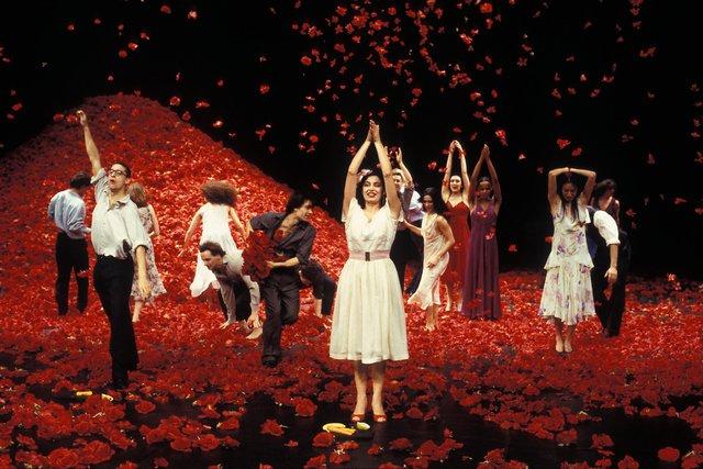 « Der Fensterputzer (Le laveur de vitres) » de Pina Bausch avec Tanztheater Wuppertal au  Théâtre de la Ville Paris (France), 22 avril 1998