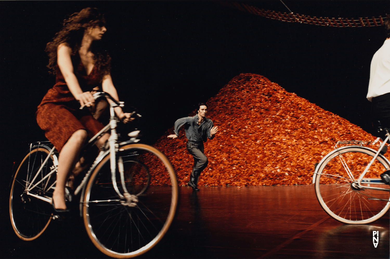 Mélanie Maurin and Rainer Behr in “Der Fensterputzer (The Window Washer)” by Pina Bausch, Nov. 8, 2006