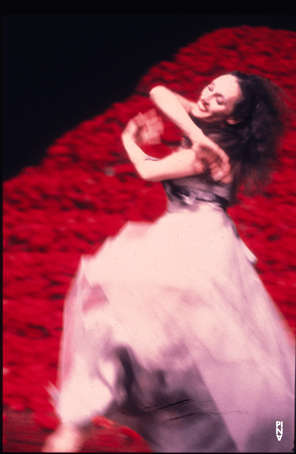 Nazareth Panadero in “Der Fensterputzer (The Window Washer)” by Pina Bausch