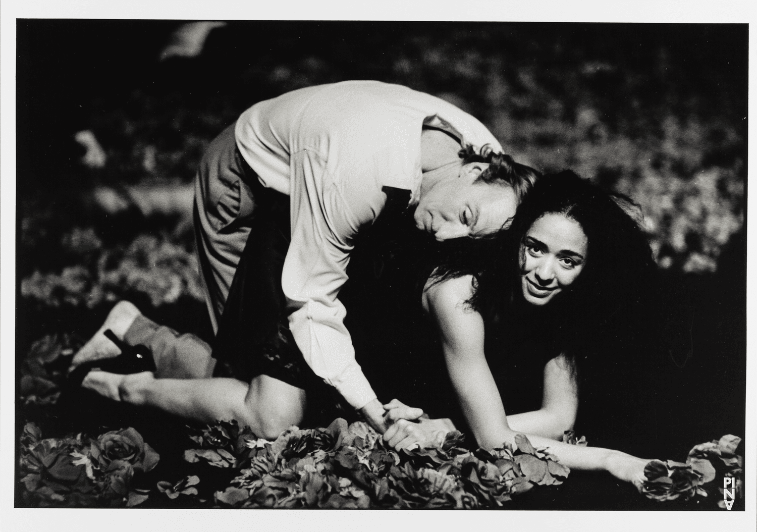 Dominique Mercy und Raphaëlle Delaunay in „Der Fensterputzer“ von Pina Bausch