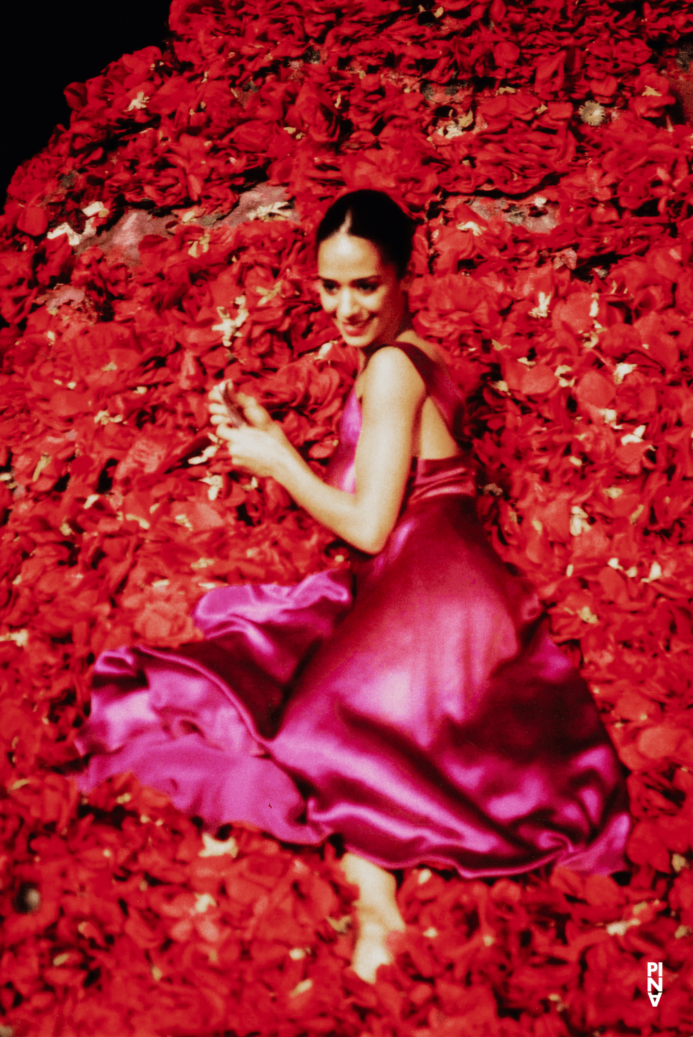 Raphaëlle Delaunay dans « Der Fensterputzer (Le laveur de vitres) » de Pina Bausch