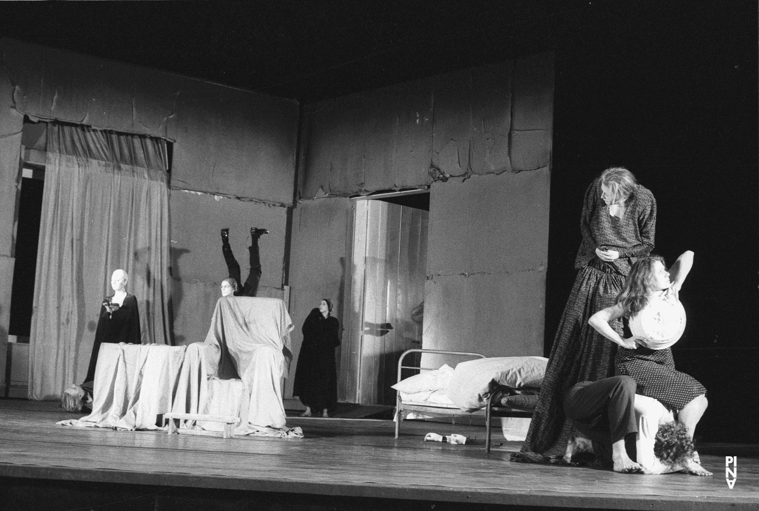 Photo: Rolf Borzik © Pina Bausch Foundation