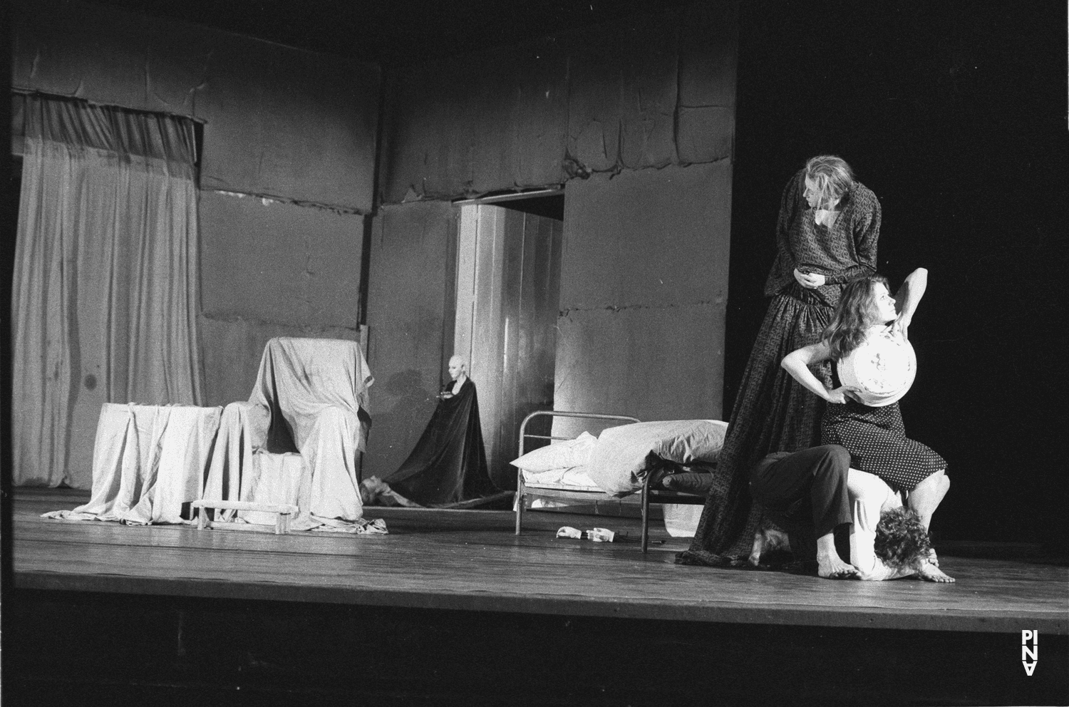 Photo: Rolf Borzik © Pina Bausch Foundation