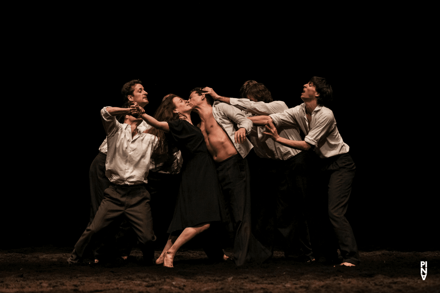 « Auf dem Gebirge hat man ein Geschrei gehört (Sur la montagne, on entendit un hurlement) » de Pina Bausch avec Tanztheater Wuppertal à l'Opernhaus Wuppertal (Allemagne), 24 avril 2013