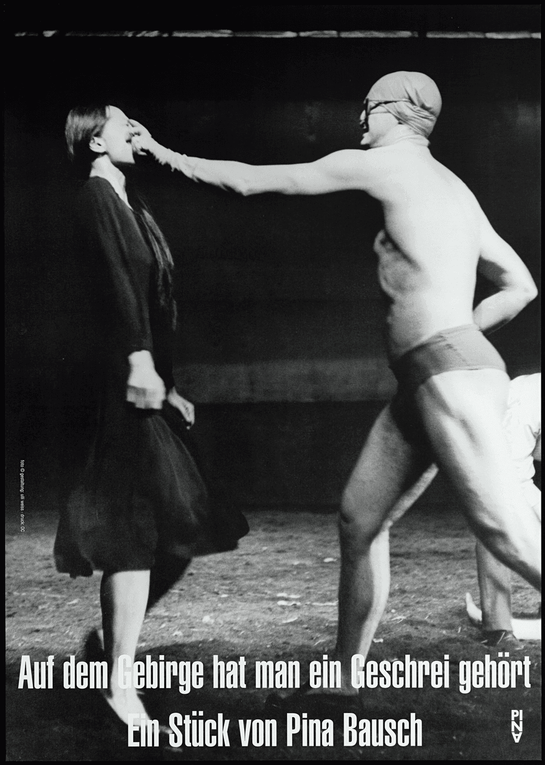 Affiche (« Auf dem Gebirge hat man ein Geschrei gehört (Sur la montagne, on entendit un hurlement) » de Pina Bausch)