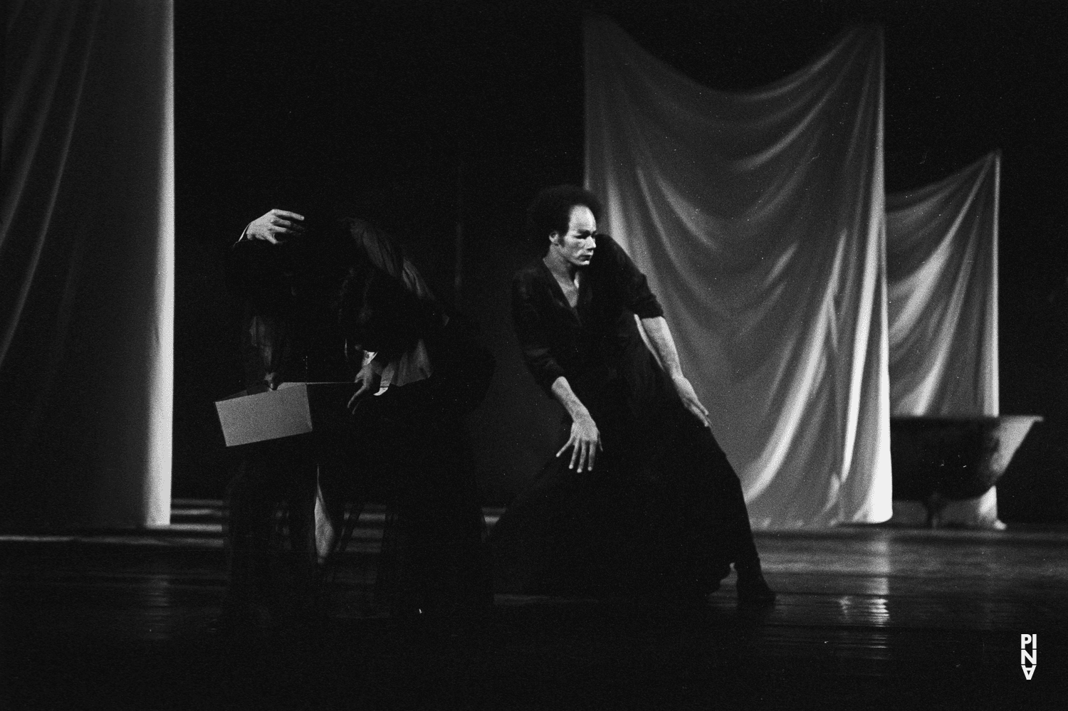 Carlos Orta in „Iphigenie auf Tauris“ von Pina Bausch mit Tanztheater Wuppertal im Opernhaus Wuppertal (Deutschland), 20. April 1974