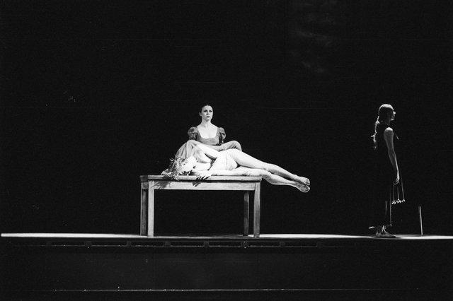 Dominique Mercy, Tjitske Broersma and Josephine Ann Endicott in “Iphigenie auf Tauris” by Pina Bausch with Tanztheater Wuppertal at Opernhaus Wuppertal (Germany), April 20, 1974