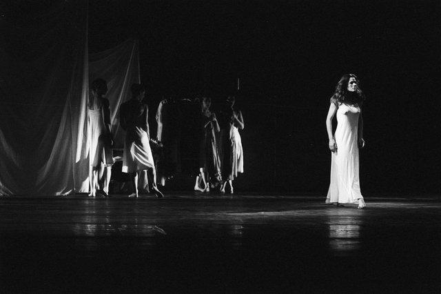 Malou Airaudo in “Iphigenie auf Tauris” by Pina Bausch with Tanztheater Wuppertal at Opernhaus Wuppertal (Germany), April 20, 1974
