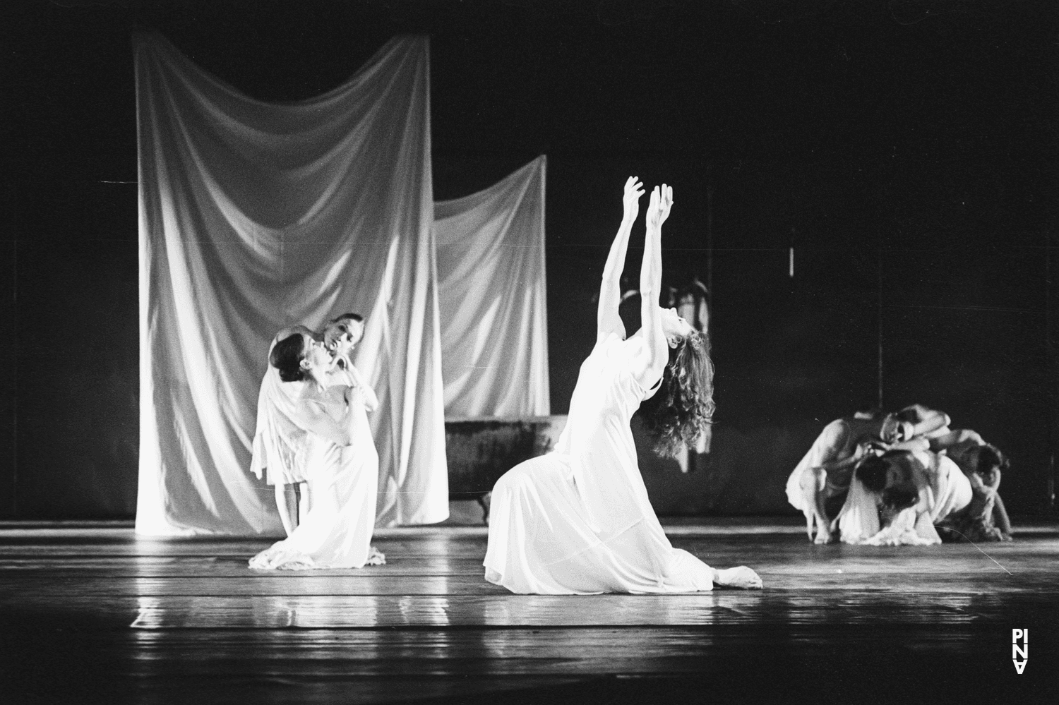 Malou Airaudo and Vivienne Newport in “Iphigenie auf Tauris” by Pina Bausch with Tanztheater Wuppertal at Opernhaus Wuppertal (Germany), April 20, 1974