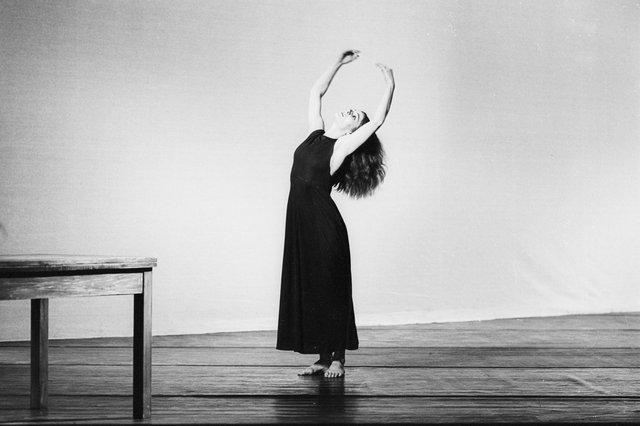 Malou Airaudo in “Iphigenie auf Tauris” by Pina Bausch with Tanztheater Wuppertal at Opernhaus Wuppertal (Germany), April 20, 1974