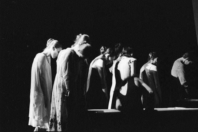 « Iphigenie auf Tauris » de Pina Bausch avec Tanztheater Wuppertal à l'Opernhaus Wuppertal (Allemagne), 20 avril 1974