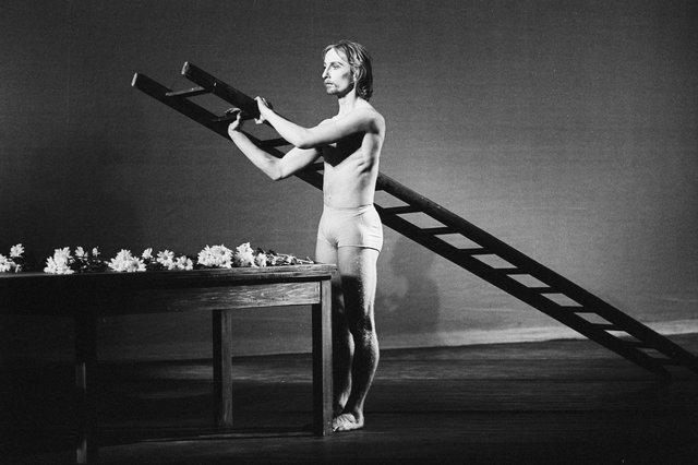 Dominique Mercy in “Iphigenie auf Tauris” by Pina Bausch with Tanztheater Wuppertal at Opernhaus Wuppertal (Germany), April 20, 1974