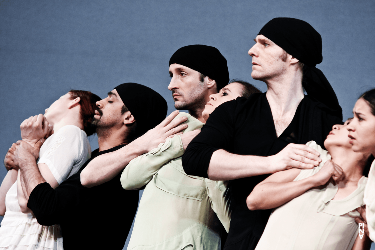 „Iphigenie auf Tauris“ von Pina Bausch mit Tanztheater Wuppertal im Opernhaus Wuppertal (Deutschland), 2. April 2009