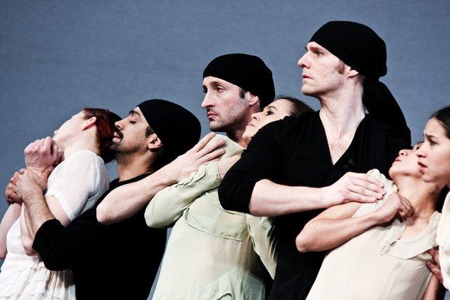 « Iphigenie auf Tauris » de Pina Bausch avec Tanztheater Wuppertal à l'Opernhaus Wuppertal (Allemagne), 2 avril 2009