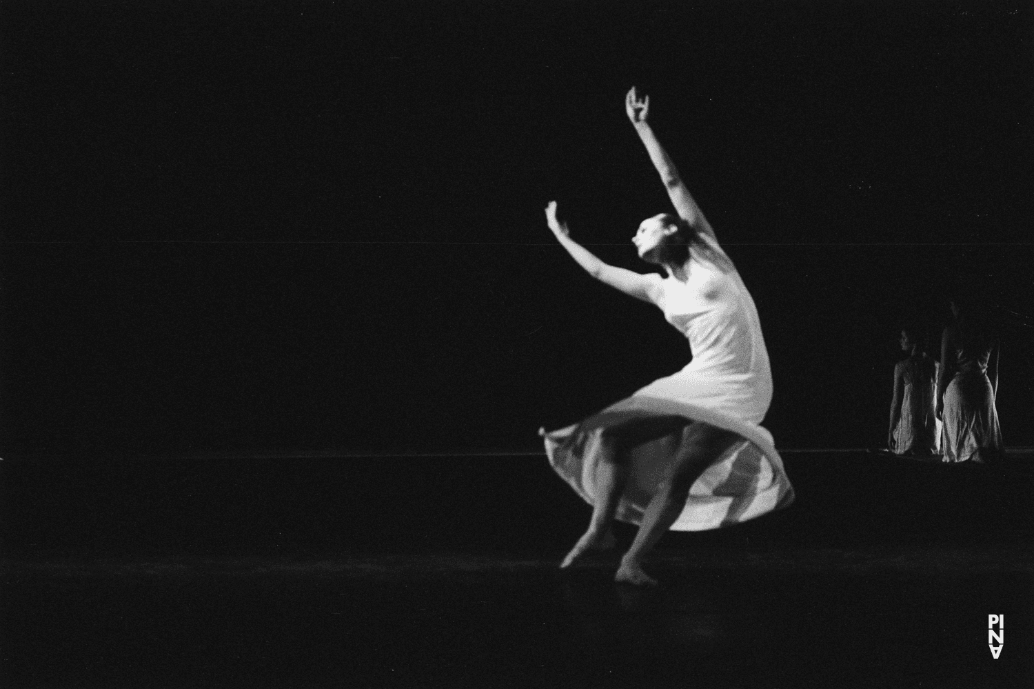Malou Airaudo in „Iphigenie auf Tauris“ von Pina Bausch im Opernhaus Wuppertal, Spielzeit 1973/74
