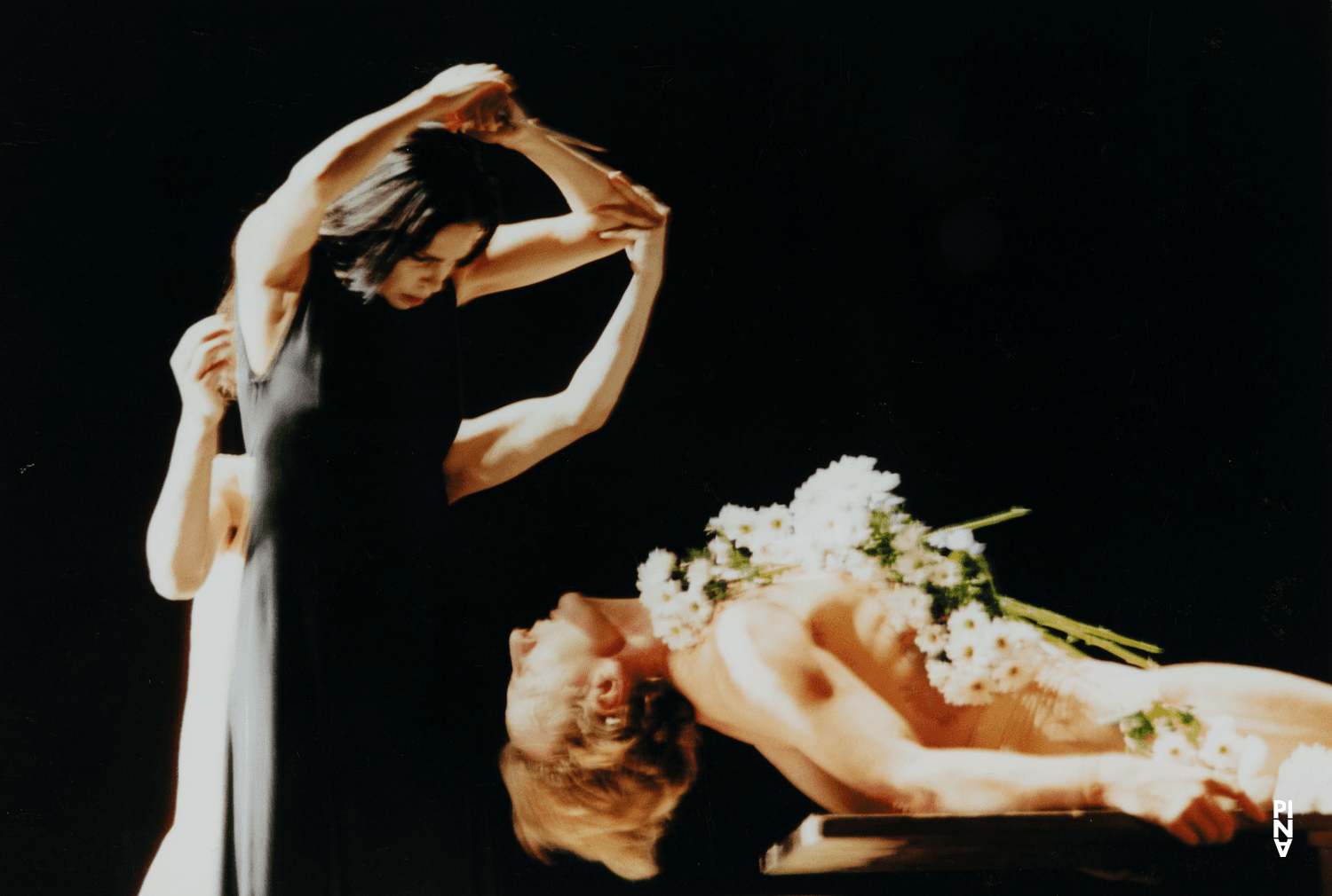Dominique Mercy and Ruth Amarante in “Iphigenie auf Tauris” by Pina Bausch