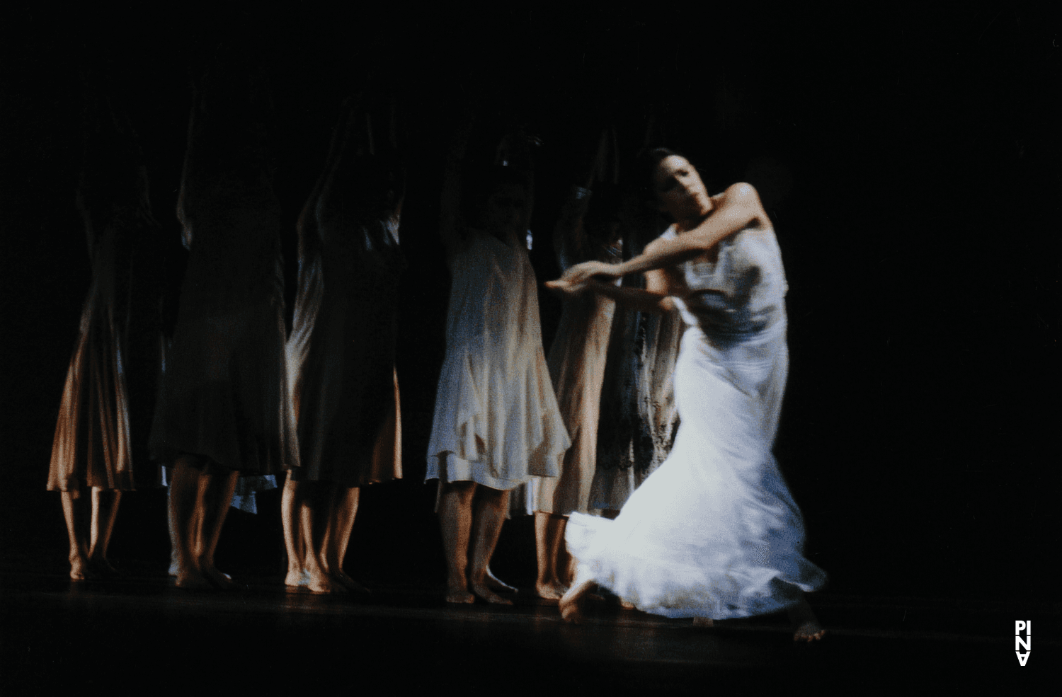 Ruth Amarante in “Iphigenie auf Tauris” by Pina Bausch