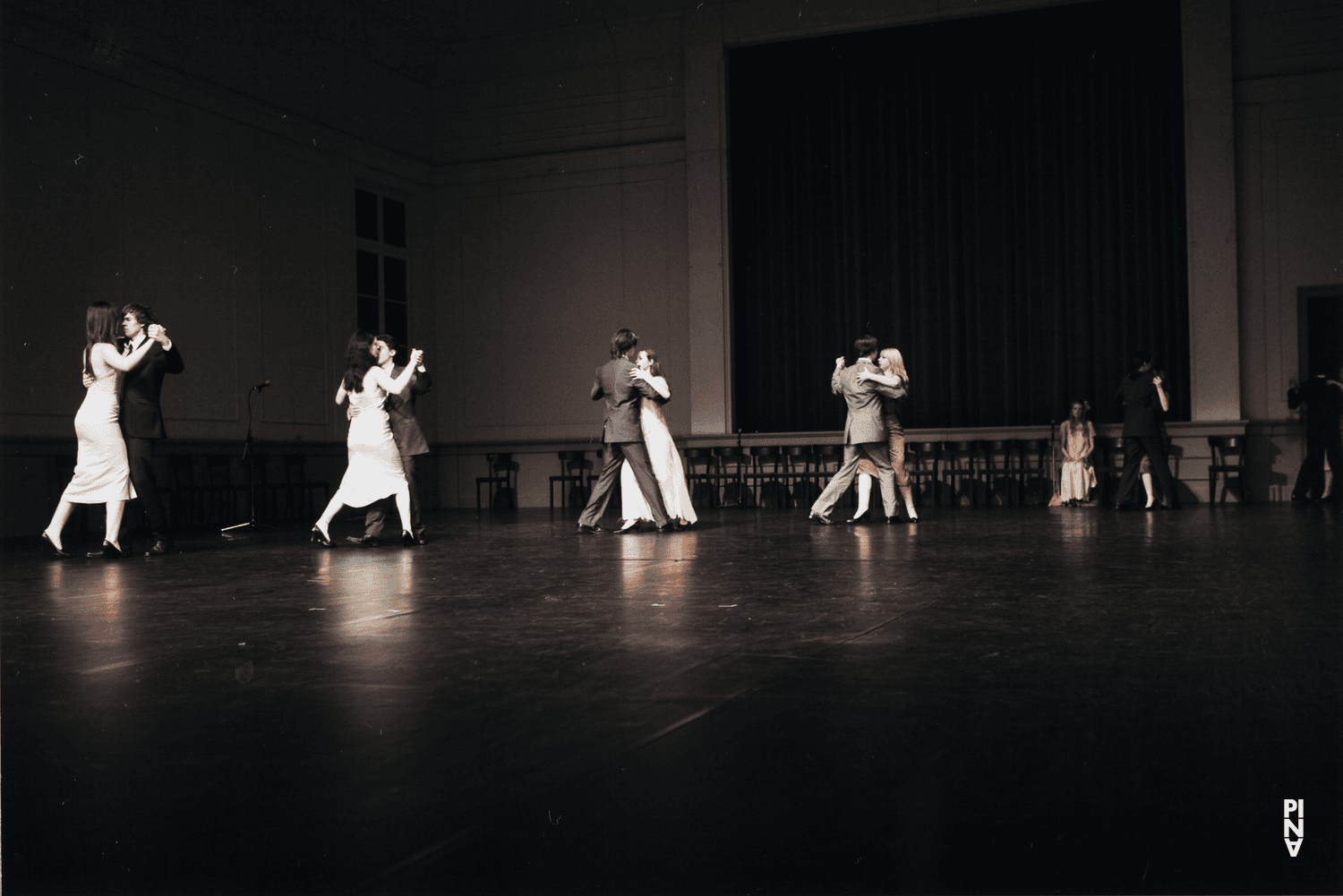 „Kontakthof. Mit Teenagern ab „14““ von Pina Bausch