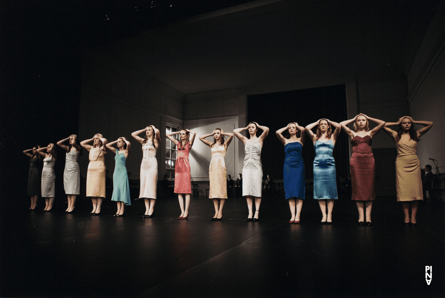 „Kontakthof. Mit Teenagern ab „14““ von Pina Bausch