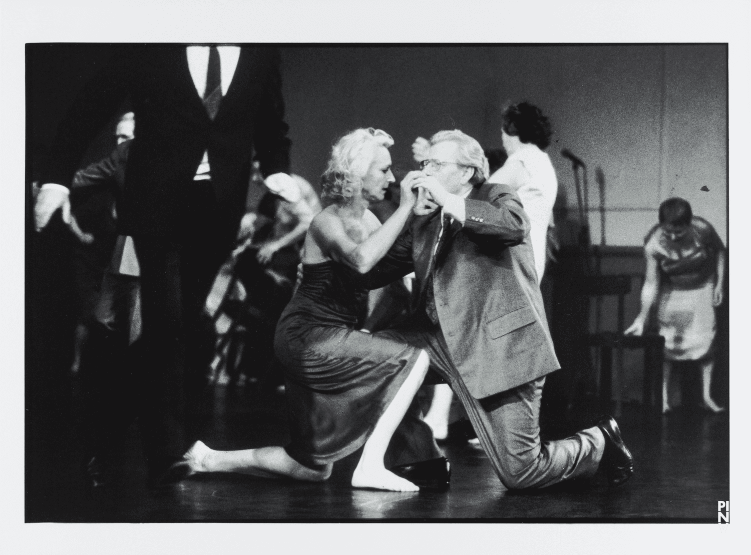 Alfred Siekmann und Jutta Geike in „Kontakthof. Mit Damen und Herren ab „65““ von Pina Bausch