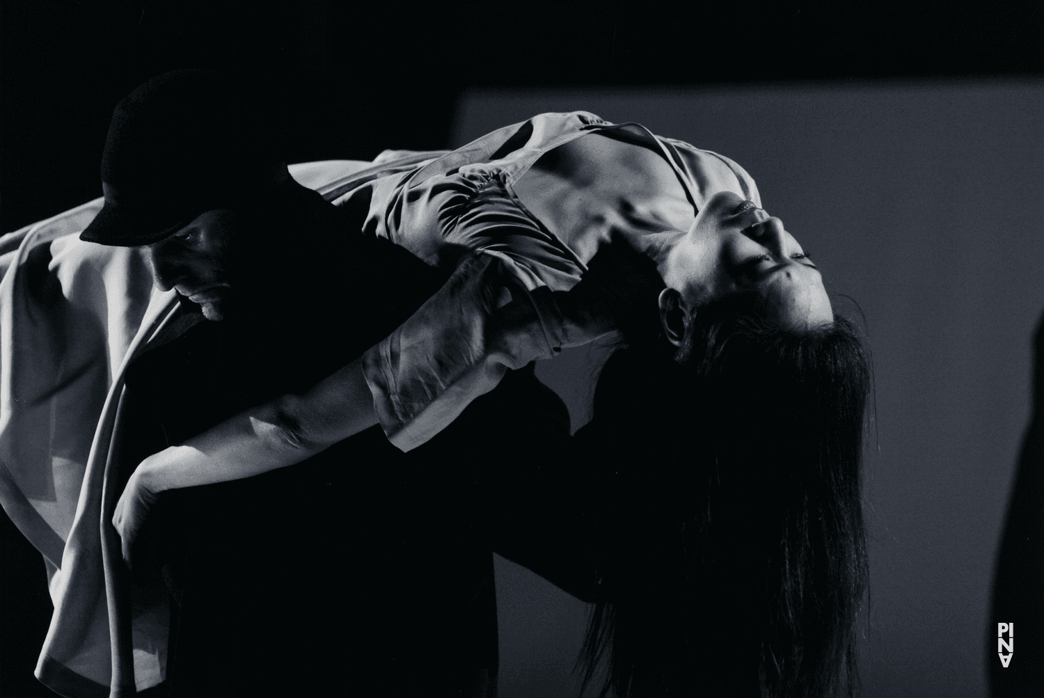 Tsai-Chin Yu et Michael Strecker dans « Komm tanz mit mir » de Pina Bausch au Schauspielhaus Wuppertal, 8 octobre 2008