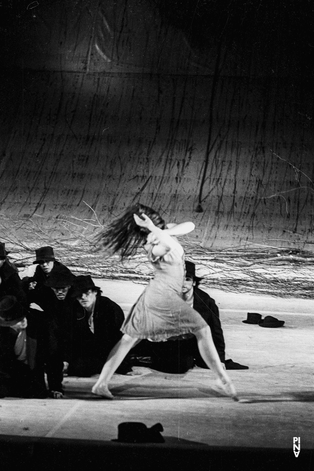 „Komm tanz mit mir“ von Pina Bausch