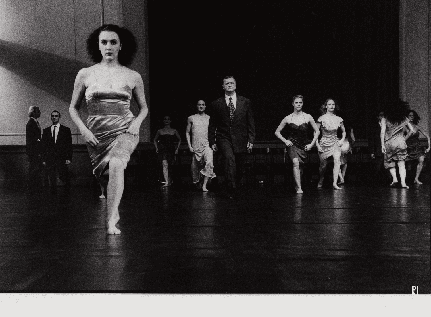 « Kontakthof » de Pina Bausch avec Tanztheater Wuppertal au Schauspielhaus Wuppertal (Allemagne), 21 février 2000