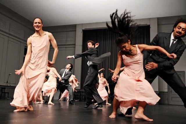 „Kontakthof“ von Pina Bausch mit Tanztheater Wuppertal im Opernhaus Wuppertal (Deutschland), 23. März 2011