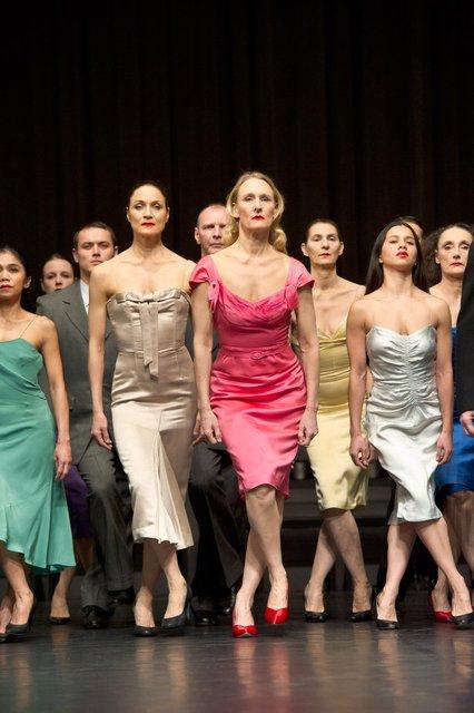 „Kontakthof“ von Pina Bausch mit Tanztheater Wuppertal im Opernhaus Wuppertal (Deutschland), 6. März 2013