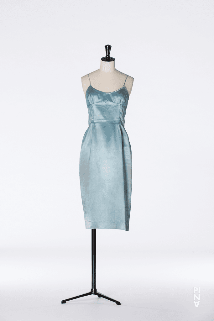 Kurzes Kleid, getragen von Silvia Kesselheim in „Kontakthof“ von Pina Bausch