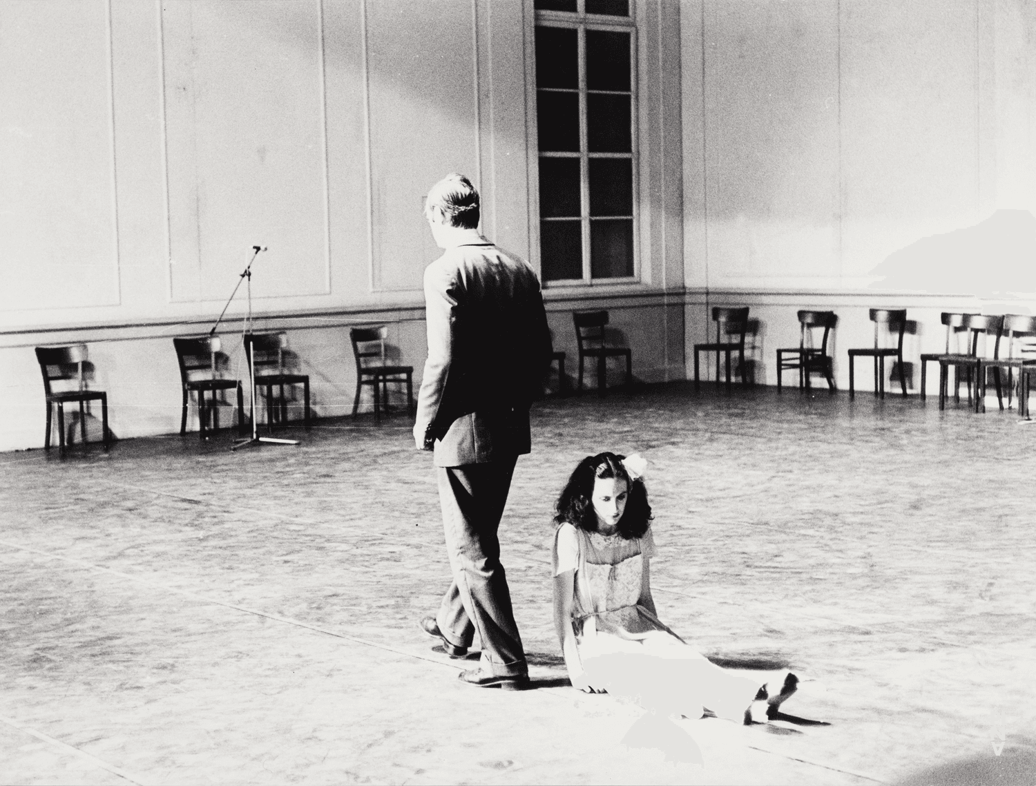 Jan Minařík und Meryl Tankard in „Kontakthof“ von Pina Bausch