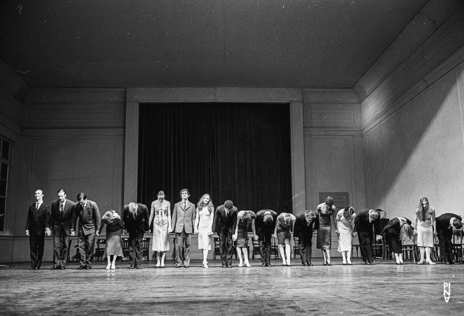 „Kontakthof“ von Pina Bausch im Opernhaus Wuppertal