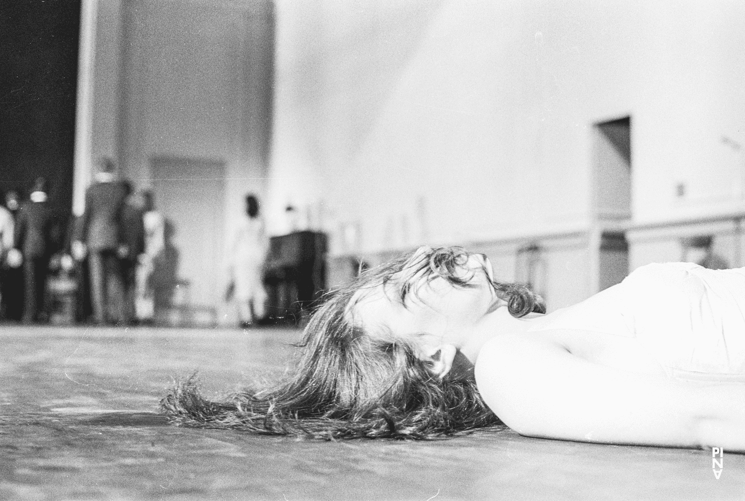 Vivienne Newport in „Kontakthof“ von Pina Bausch