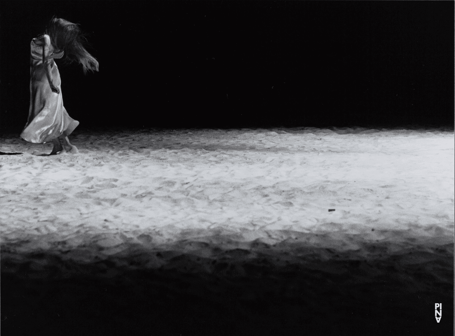 Barbara Kaufmann dans « Tanzabend II » de Pina Bausch