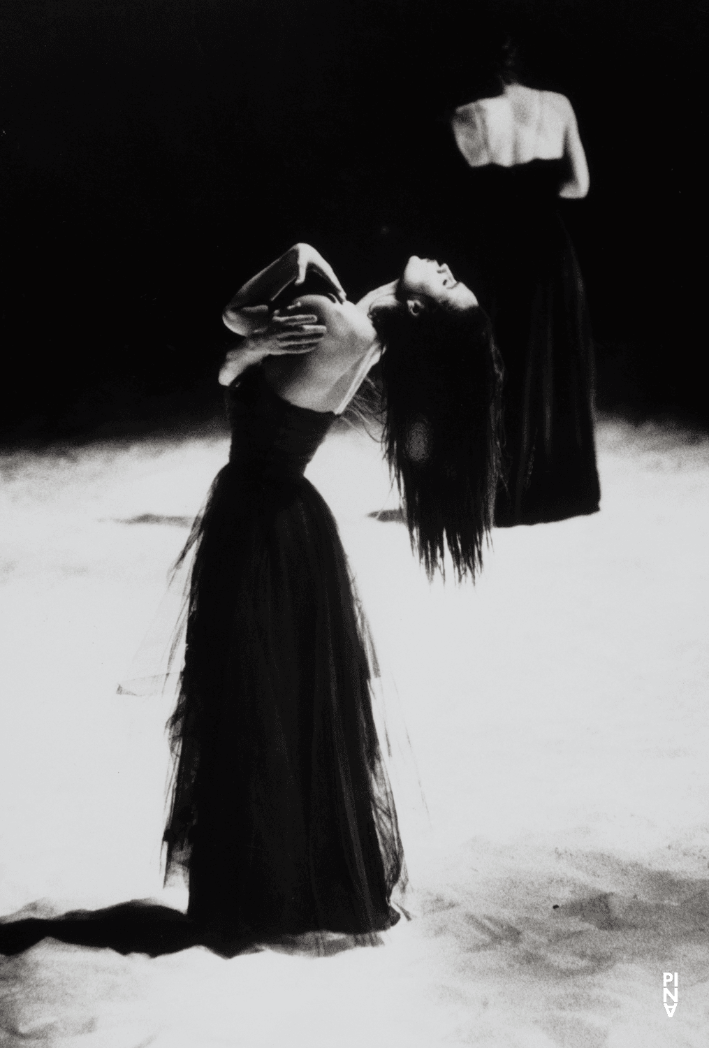 Julie Anne Stanzak in „Tanzabend II“ von Pina Bausch