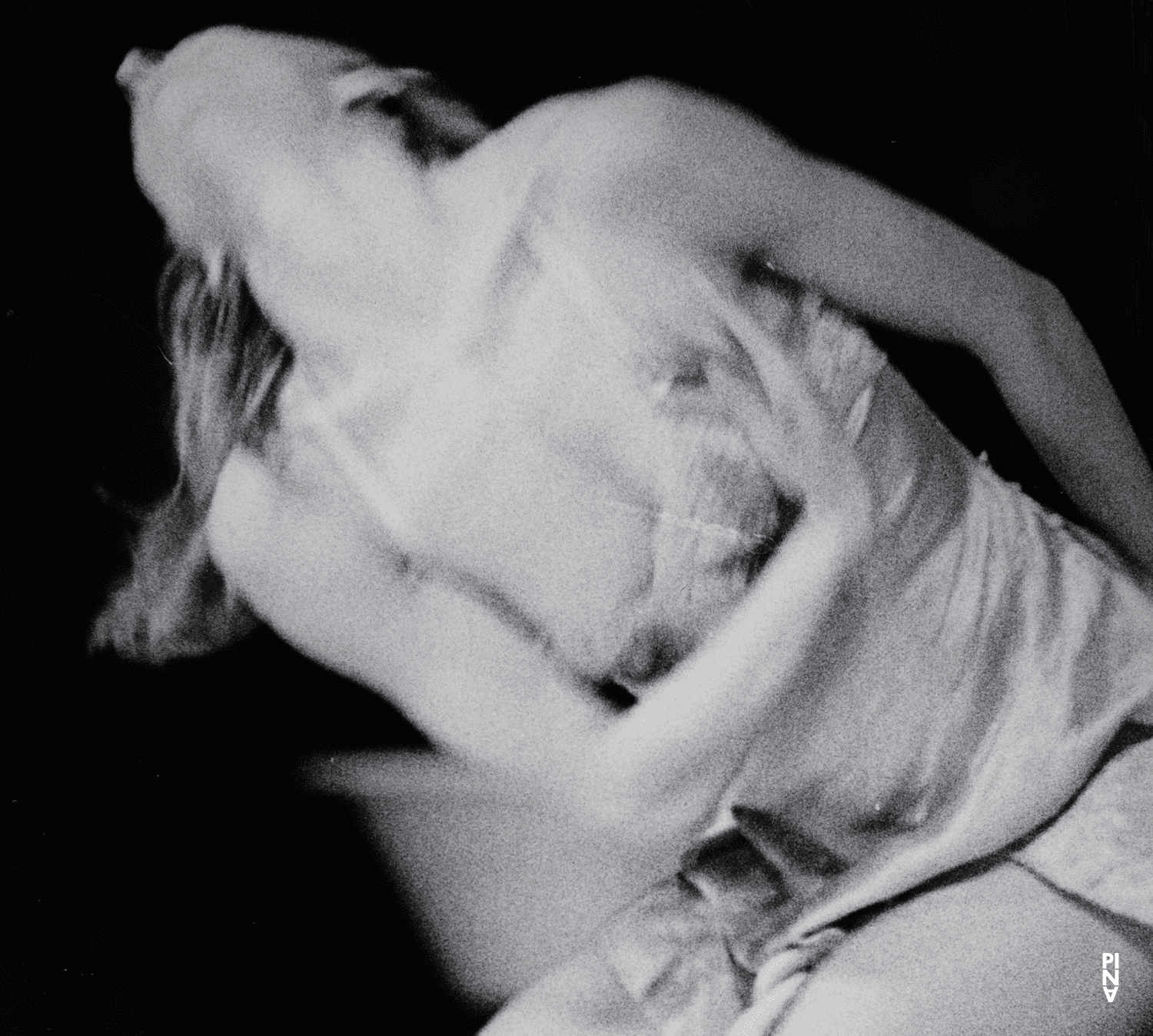 Julie Shanahan dans « Tanzabend II » de Pina Bausch