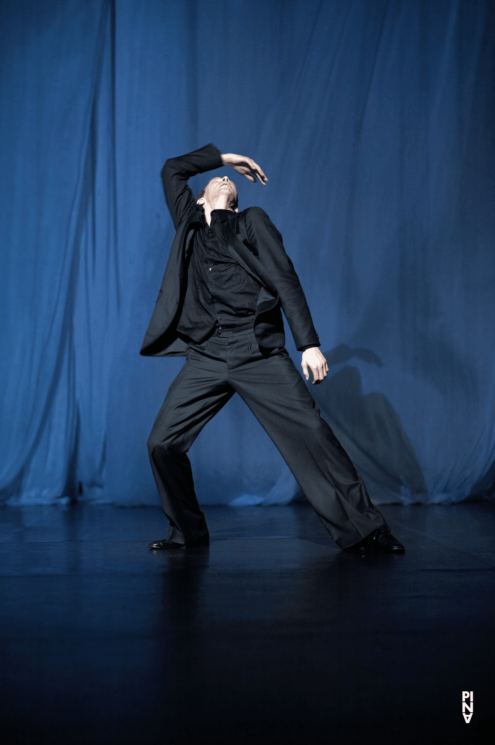 Andrey Berezin dans « 'Sweet Mambo' » de Pina Bausch avec Tanztheater Wuppertal au Schauspielhaus Wuppertal (Allemagne), 29 mai 2008