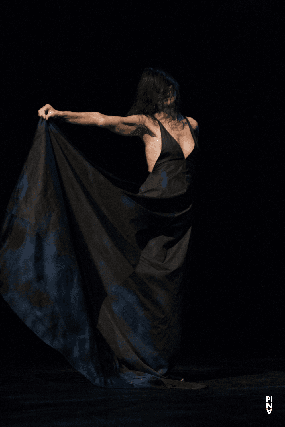 „'Sweet Mambo'“ von Pina Bausch mit Tanztheater Wuppertal im Opernhaus Wuppertal (Deutschland), 4. November 2015