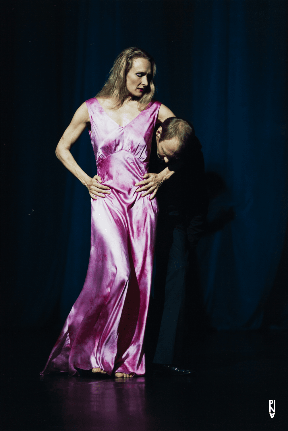 Julie Shanahan und Andrey Berezin in „'Sweet Mambo'“ von Pina Bausch, Spielzeit 2007/08