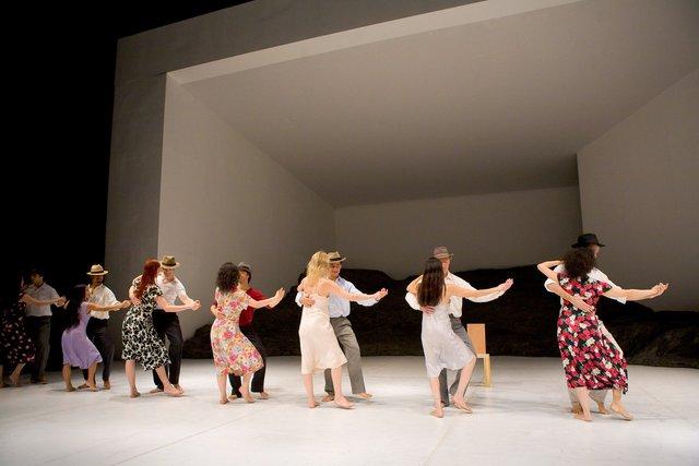 « Masurca Fogo » de Pina Bausch avec Tanztheater Wuppertal au  Théâtre de la Ville Paris (France), 21 novembre 2009