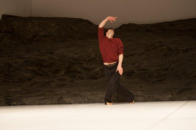 Rainer Behr dans « Masurca Fogo » de Pina Bausch avec Tanztheater Wuppertal à l'Opernhaus Wuppertal (Allemagne), 24 mars 2015