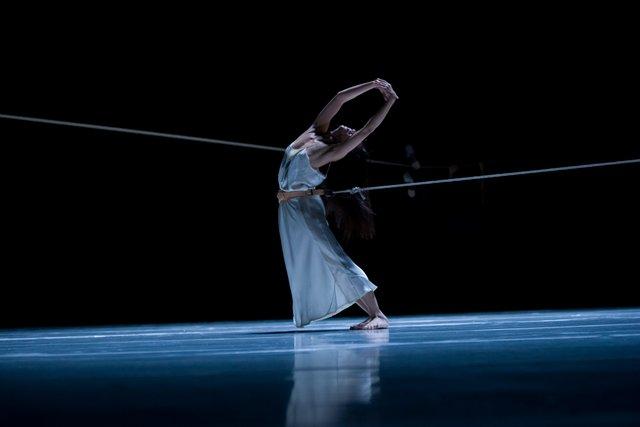 Tsai-Chin Yu in “"... como el musguito en la piedra, ay si, si, si ..." (Like Moss on the Stone)” by Pina Bausch with Tanztheater Wuppertal at Opernhaus Wuppertal (Germany), June 11, 2009