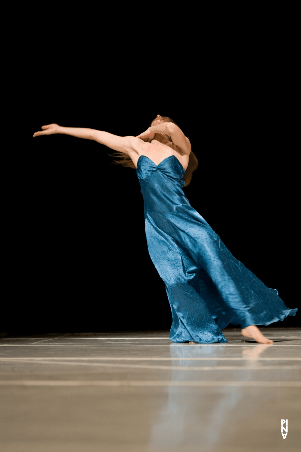 Thusnelda Mercy dans « "... como el musguito en la piedra, ay si, si, si ..." (Comme la mousse sur la pierre) » de Pina Bausch avec Tanztheater Wuppertal à l'Opernhaus Wuppertal (Allemagne), 11 juin 2009