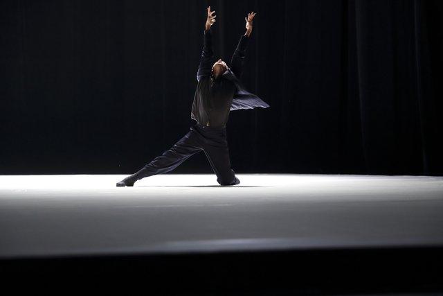 Photo de « "... como el musguito en la piedra, ay si, si, si ..." (Comme la mousse sur la pierre) » de Pina Bausch avec Tanztheater Wuppertal, 2 octobre 2019