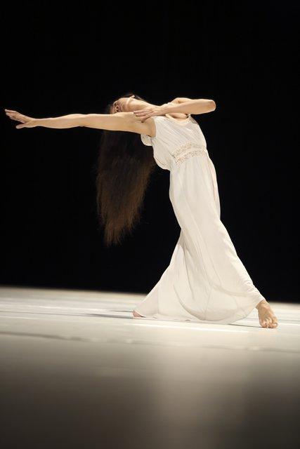 Tsai-Chin Yu in “"... como el musguito en la piedra, ay si, si, si ..." (Like Moss on the Stone)” by Pina Bausch with Tanztheater Wuppertal, Oct. 2, 2019