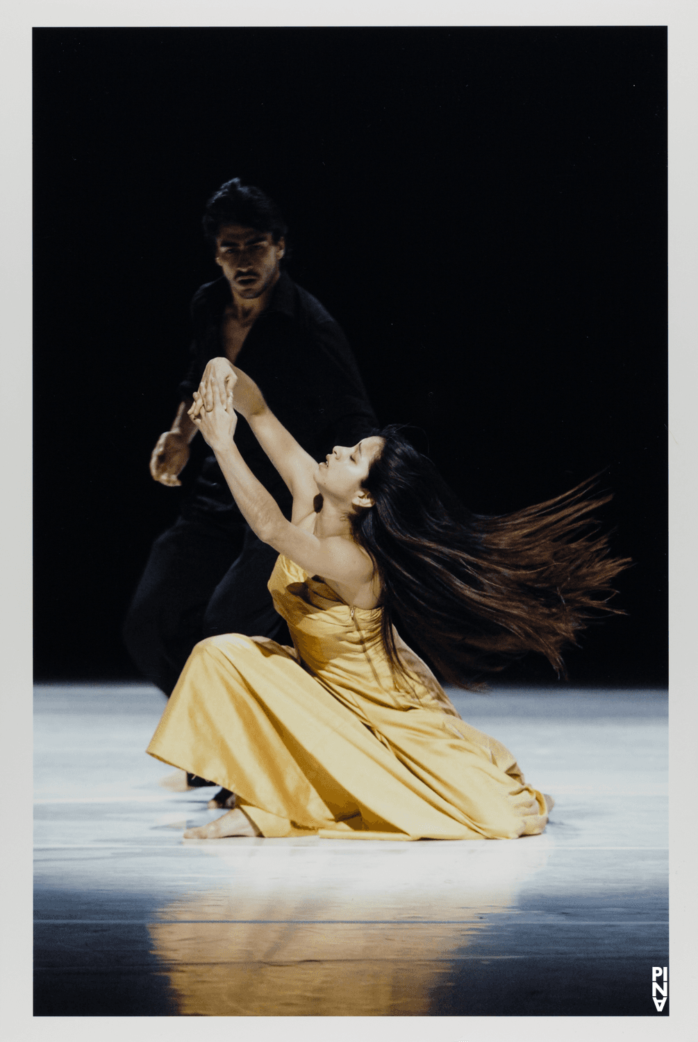 Silvia Farias Heredia and Damiano Ottavio Bigi in “"... como el musguito en la piedra, ay si, si, si ..." (Like Moss on the Stone)” by Pina Bausch
